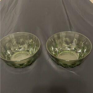 Chic Green Glass Bowl Set
